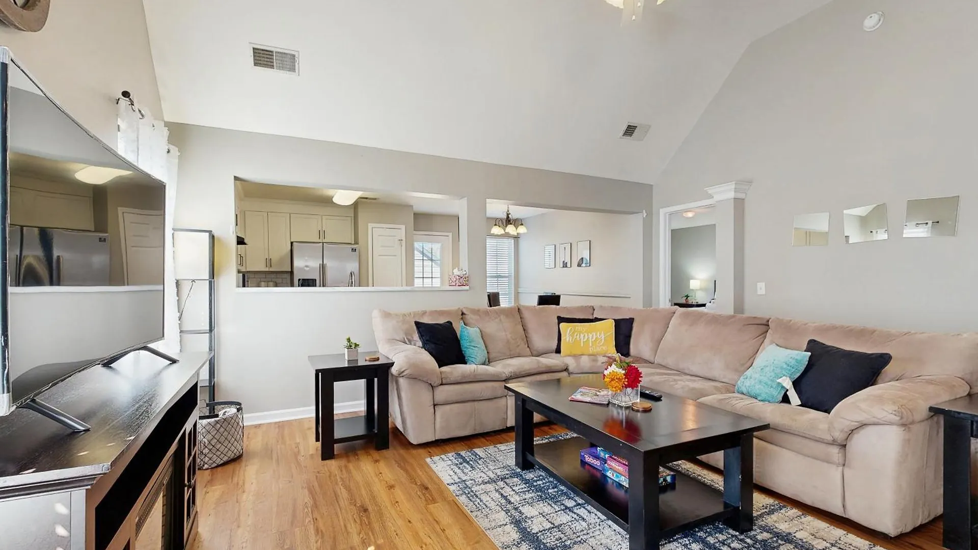 North Nashville Cozy 0*,